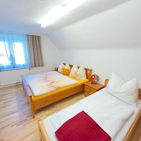 Haus Erzbergblick Villa ไอเซเนิร์ซ ภายนอก รูปภาพ